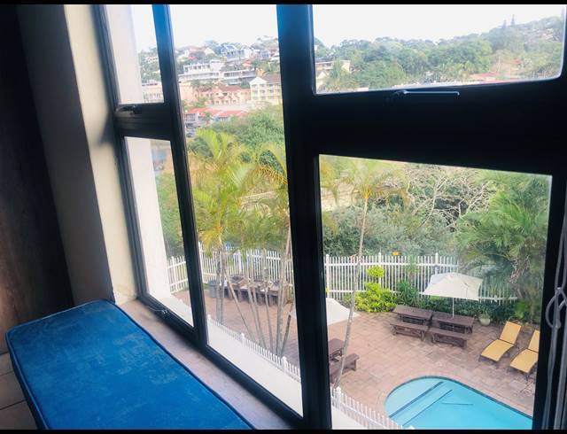 2 BEDROOM APARTMENT FOR SALE IN MARGATE BEACH